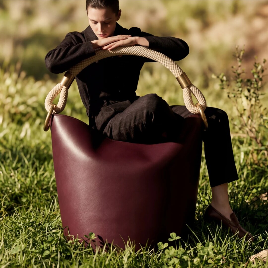 E-commerce with corporate colors